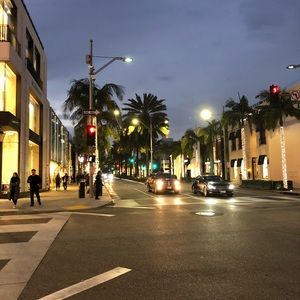 Meet your Posher, Latosha